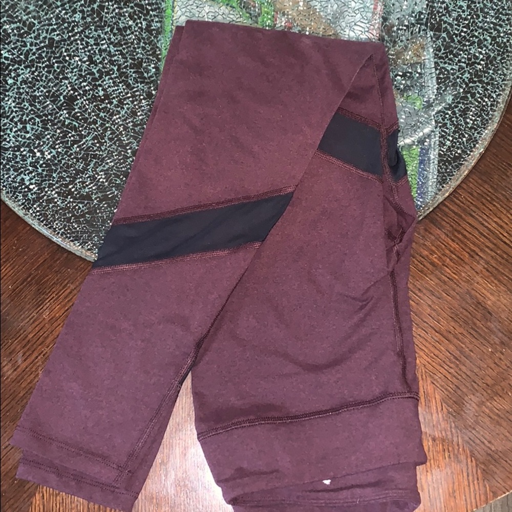 Maroon leggings